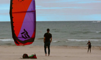 Matt Smolenski flying a kiteboarding kite