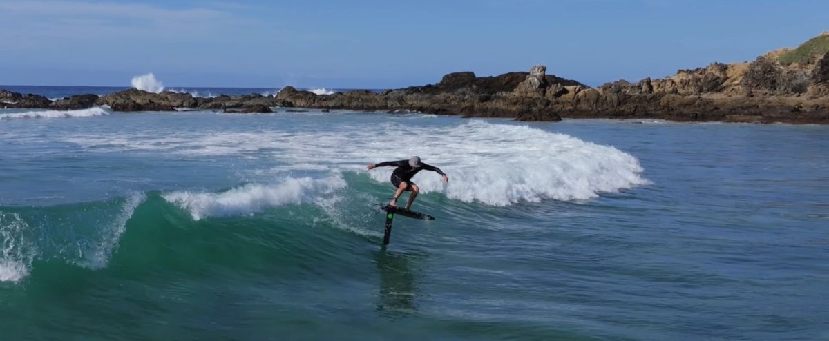 Adam Bennetts surf foiling on the FLITELab FLUX