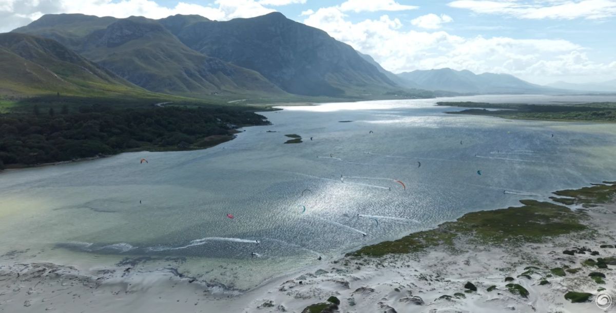 Beginner-friendly kiting areas in Cape Town