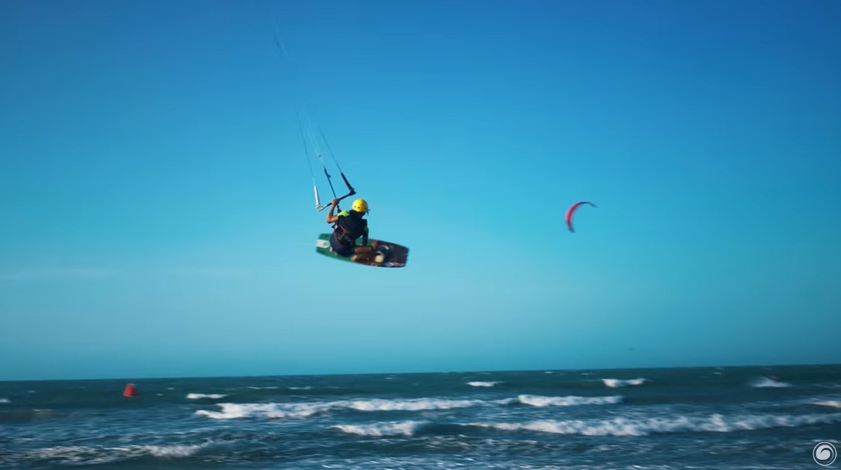 Kauan Grubert starting his session on the Cabrinha Nitro