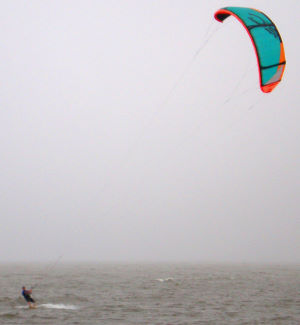 Test riding the 2012 Cabrinha Switchblade kite