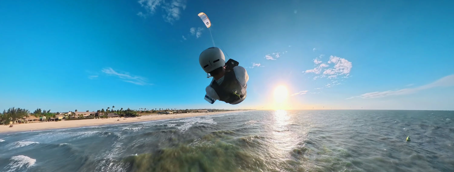 The Switchblade Design Works has a large sweet spot for jumping. Rubens jumps with the Switchblade Design Works kite.