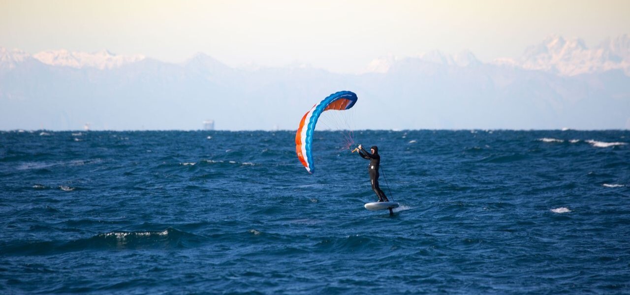 Parawinging with the Triple Seven PT Hybrid