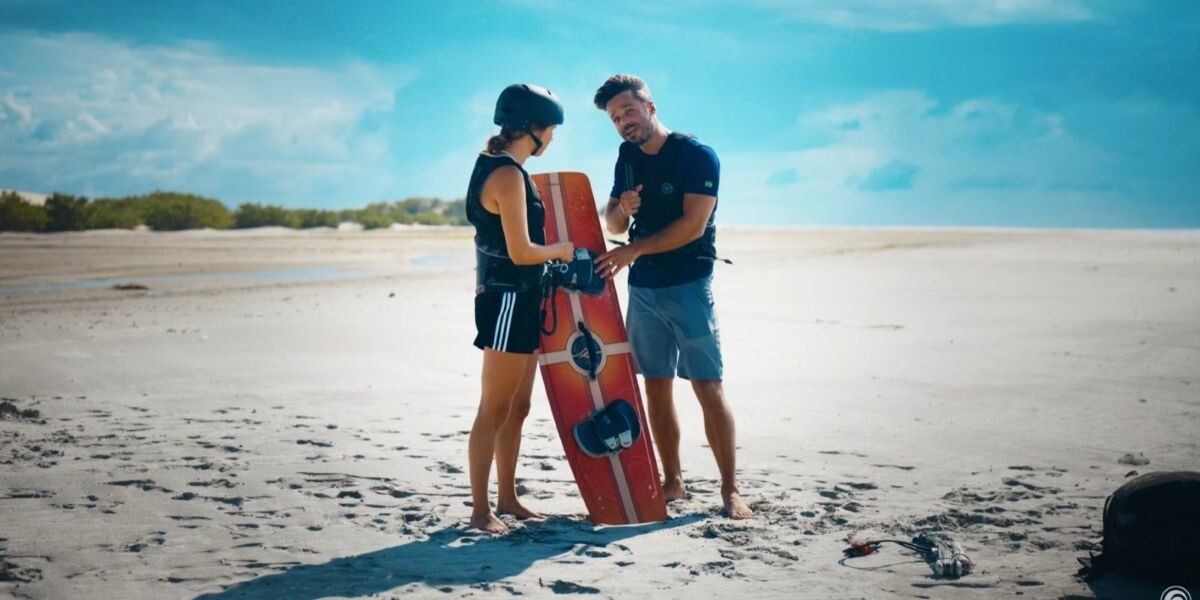 Explanation of kiteboards and kiteboarding straps