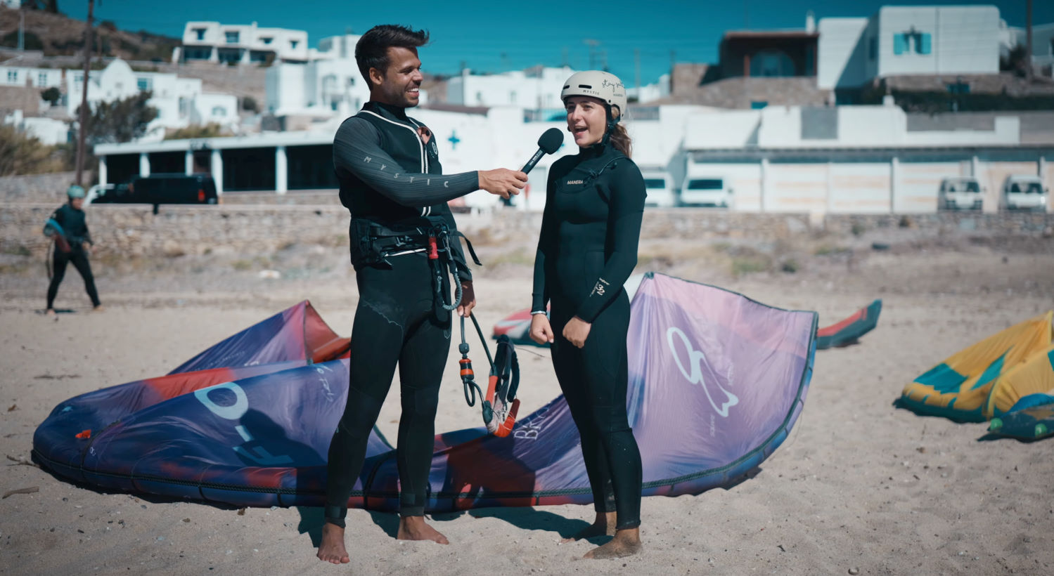The pros have a good impression of the Trigger V3, so that's a good start. Rubens interviews F-One team rider Kailani Friedrich