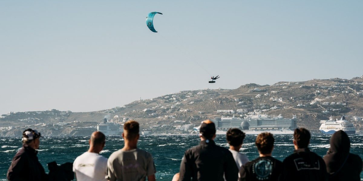 Jamie Overbeek in the GKA World Kite Tour in Greece