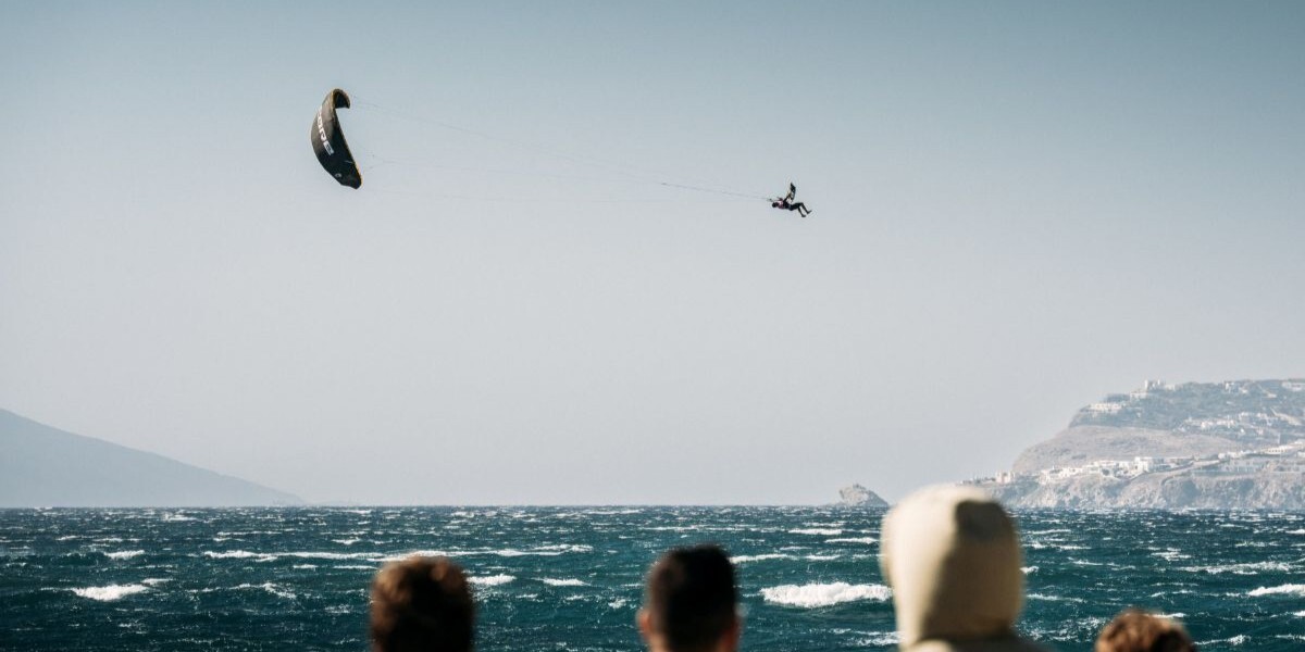 Shahar Tsaraby at the GKA World Kite Tour in Greece