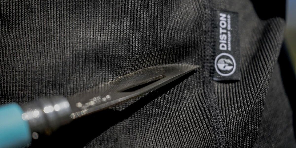 Piercing and slicing protection on the ION Surf Shield Wetshirt