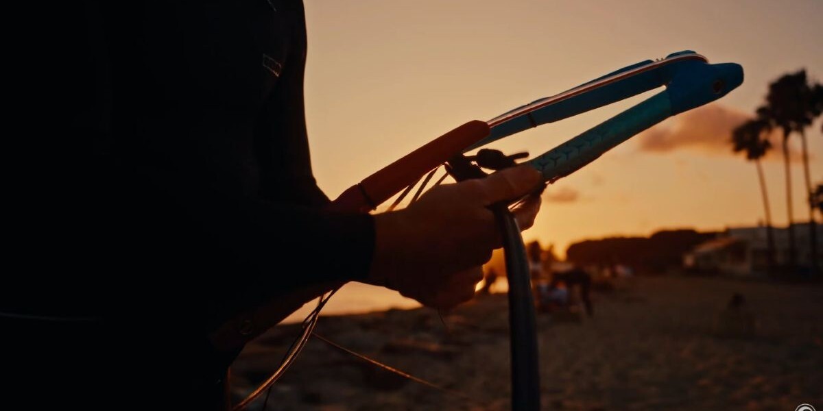 Line inspection on a kiteboarding control bar