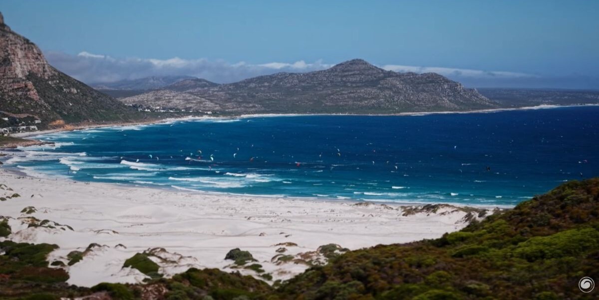 Kites at Misty Cliffs, South Africa