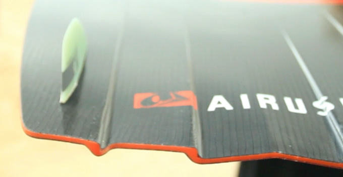 2015 Airush Livewire Fin Details