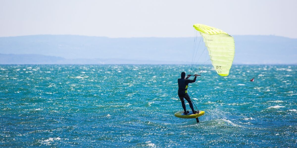 Determining board volume and shape for your parawinging sessions