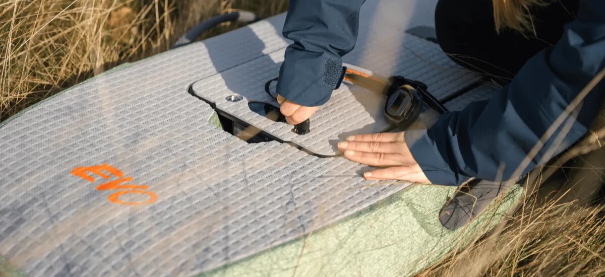 Installing a battery on the Waydoo Evo Pro Lite